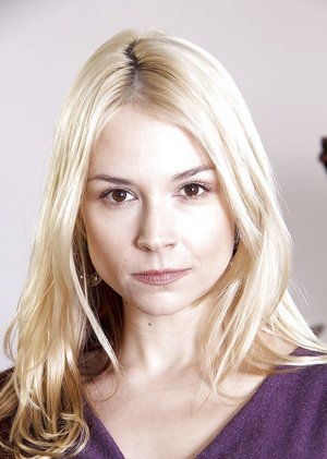 18 year old girl Erin gets deflowered on a bed wearing socks